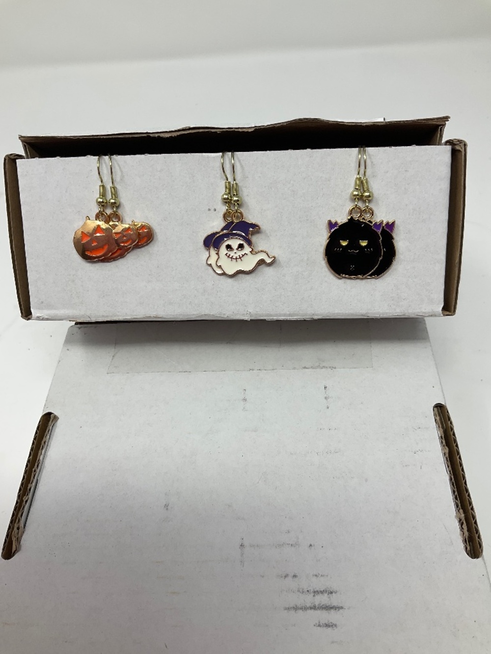 Halloween earrings 3 pairs   J08